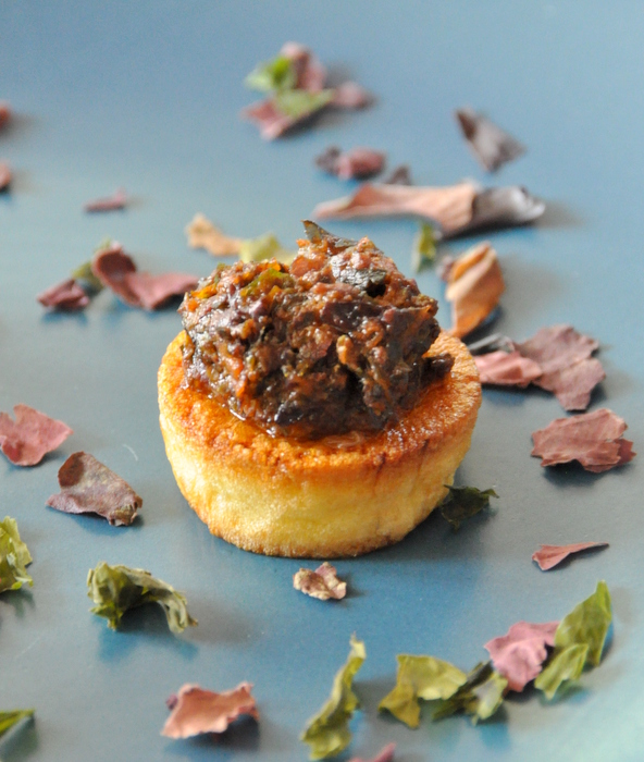 Toast pommes de terre tapenade algues trois