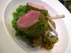 Carre_agneau_en_croute_dherbes_vue_