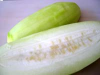 Papaye_verte_ouverte_vue_2